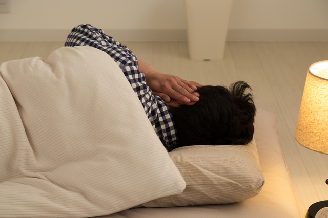音が気になって眠れない人